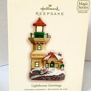 Hallmark 2007 Lighthouse Greetings Flashing Light Ornament  - New